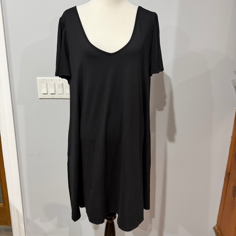 Elegant Black Women's Dress